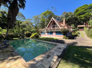 Casa · 246m² · 4 Quartos · 5 Vagas · Casa em Albuquerque, Teresópolis/RJ de 246m² 4 quartos à venda por R$ 765.000,00