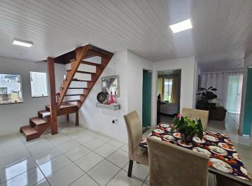 Casa · 420m² · 4 Quartos · 2 Vagas · Casa em Fazenda, Itajaí/SC de 420m² 4 quartos à venda por R$ 980.000,00