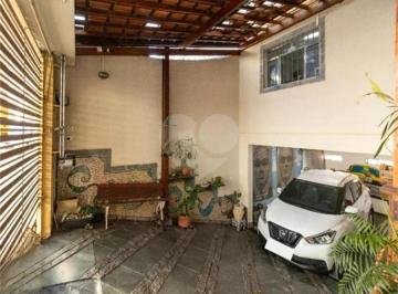 Imagem Principal · Sobrado com 3 dormitórios + suíte, varanda, jardim e 3 vagas cobertas Na Vila Nova Cachoerinha