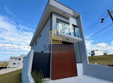 Casa · 240m² · 3 Quartos · 2 Vagas · Casa à venda - em Pedras