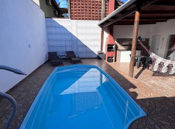 Casa de 2 quartos, São Sebastião · Casa com 2 Suítes à venda em Maresias