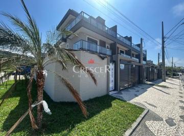 Casa de 4 quartos, Matinhos · Sobrados triplex com 4 quartos para venda em Caiobá - Matinhos