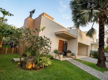 Casa · 291m² · 4 Quartos · 4 Vagas · Casa em Cachoeira Do Bom Jesus, Florianópolis/SC de 291m² 4 quartos à venda por R$ 2.900.000,00