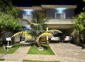 Casa · 240m² · 4 Quartos · 4 Vagas · Casa em Roncáglia, Valinhos/SP de 240m² 4 quartos à venda por R$ 2.075.000,00