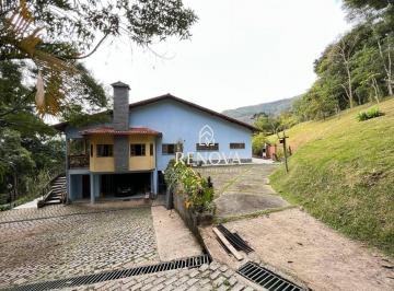 Casa · 345m² · 4 Quartos · 6 Vagas · Casa em Quebra Frascos, Teresópolis/RJ de 345m² 4 quartos à venda por R$ 2.400.000,00