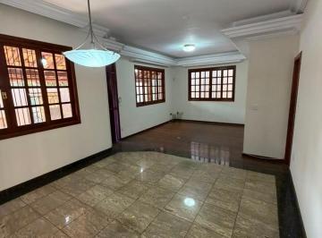 Casa · 130m² · 3 Quartos · 2 Vagas · ALUGUEL | Casa 03 quartos sendo 01 suíte, 01 pavimento, no Fernão Dias - BH