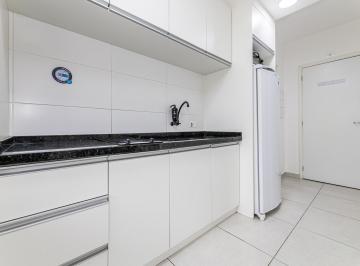 R5CIlVauvlypGKcGasSOT3RiqE2MclFU1vaRYz6m.jpg · STUDIO SEMI-MOBILIADO COM VAGA DE GARAGEM NO ECOVILLE