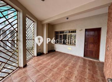 Casa · 120m² · 3 Quartos · 2 Vagas · Sobrado espaçoso para alugar no Tatuapé.