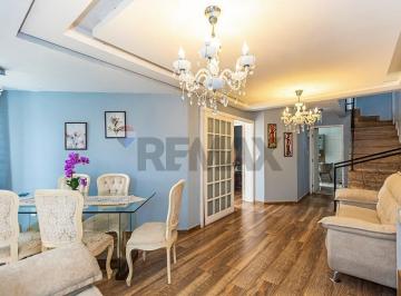 Casa · 170m² · 4 Quartos · SOBRADO TRIPLEX À VENDA NO GUABIROTUBA – CURITIBA/PR