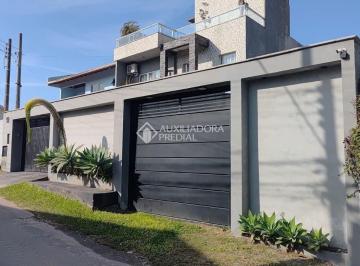FRENTE CASA · Casa Triplex à Venda - Conforto, Espaço e Vista Deslumbrante!