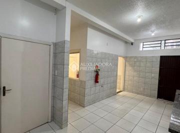 Comercial · 70m² · Espaço Corporativo Amplo e Versátil - 70m²