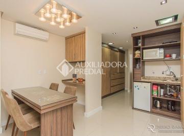 Comercial · 46m² · Excelente sala comercial na Avenida Independência - Porto Alegre