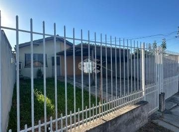 Photo 1 · Casa á venda com 03 quartos e amplo pátio no Bairro Pinheiro Machado em Santa Ma