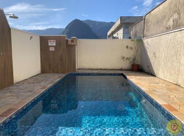 Casa · 130m² · 3 Quartos · 2 Vagas · Casa em condomínio à venda com piscina privativa e 3 suítes