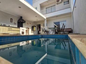 Casa · 210m² · 3 Quartos · Sobrado para venda em Água Branca de 210.00m² com 3 Quartos e 1 Suite
