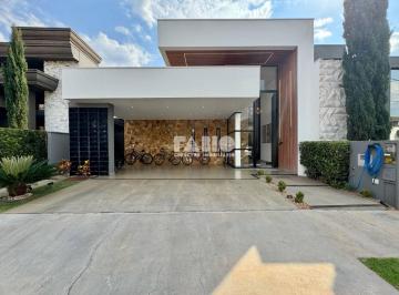 Casa · 180m² · 3 Quartos · 4 Vagas · Casa de Condomínio para venda em Village Damha Rio Preto Iii de 180.00m² com 3 Quartos, 3 Suites e 4