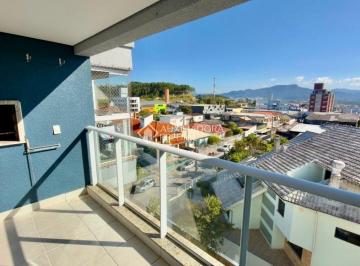 Apartamento · 71m² · 2 Quartos · 1 Vaga · Apartamento com 2 quartos e suíte na Praia Comprida - São José