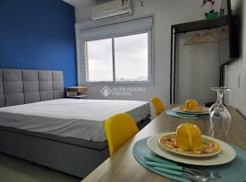 Apartamento · 21m² · 1 Quarto · Studio, Centro Histórico, andar alto com vista livre!