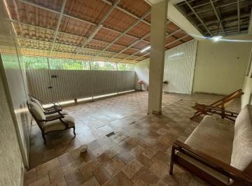 b01013e7-b51d-4fcb-afbe-13f164cd082b · SHIGS 711 - Casa térrea com edícula, Terreno Vazado