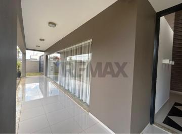 Casa · 580m² · 4 Quartos · 1 Vaga · Casa para alugar em Parque Laguna I de 580.00m² com 4 Quartos, 2 Suites e 1 Garagem