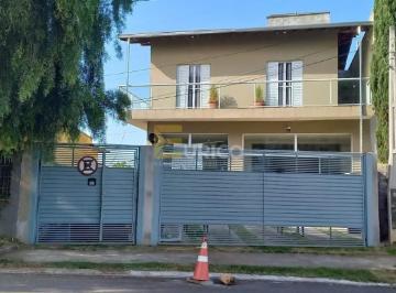 Casa · 260m² · 3 Quartos · 4 Vagas · Casa para venda em JARDIM MONTE VERDE de 260.00m² com 3 Quartos, 1 Suite e 4 Garagens
