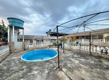 Casa · 60m² · 4 Quartos · 10 Vagas · Casa à Venda com 04 Quartos no Bairro São Caetano em Divinópolis MG.