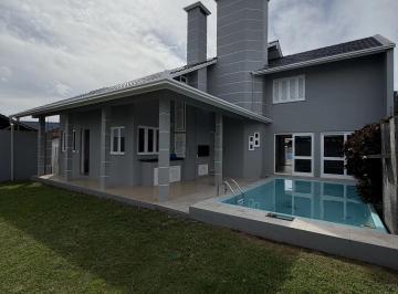 Casa · 230m² · 4 Quartos · 2 Vagas · Lindo sobrado