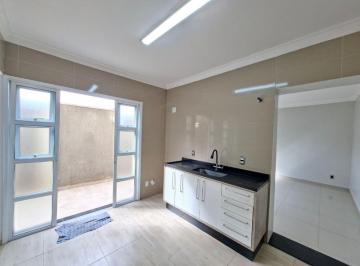 Casa de 3 quartos, São Bernardo do Campo · Sobrado com 214m², 3 dormitórios( 2 suítes), 2 vagas e área gourmet.