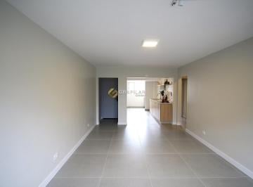Apartamento · 69m² · 3 Quartos · 1 Vaga · Apartamento Reformado à Venda no Bairro Água Verde