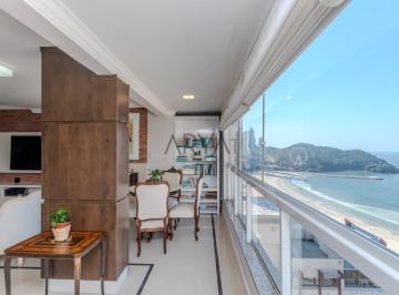 Apartamento · 285m² · 4 Quartos · 3 Vagas · Cobertura à venda no Centro em Balneário Camburiú