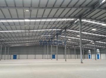 Comercial · 34560m² · 16 Vagas · Visite Já. Galpão Comercial para Locação em Guarulhos com 34.560 m².