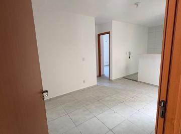 Apartamento de 2 quartos, Uberaba · Apartamento no térreo com área privativa - condomínio incluso
