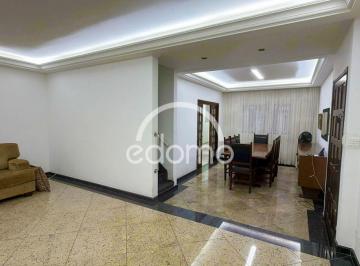 Casa de 4 quartos, São Paulo · VENDE-SE CASA NA MOOCA - EXCELENTE OPORTUNIDADE