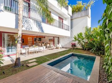 Casa · 536m² · 3 Quartos · 4 Vagas · CASA JARDIM À VENDA! CAMPO BELO! COM PISCINA!