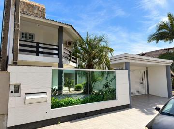 Casa · 350m² · 4 Quartos · 2 Vagas · Casa para alugar no bairro Dehon - Tubarão/SC