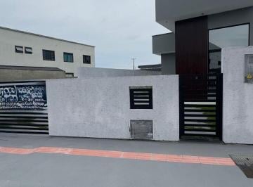 Casa · 68m² · 3 Quartos · 1 Vaga · Casa com 3 Quartos sendo 1 Suíte - Guarda do Cubatão em Palhoça/SC