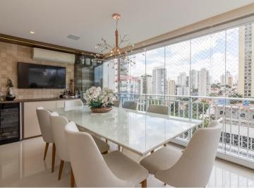 Apartamento · 110m² · 3 Quartos · 3 Vagas · Apartamento à venda na região da Vila Mariana com 110 m², 3 dormitórios, 2 suítes e 3 vagas