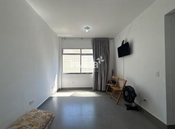 Apartamento · 27m² · 1 Quarto · 1 Vaga · Sala living à venda no Embaré em Santos com vista para o mar 
