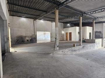 Comercial · 582m² · Galpão para Locação em Excelente Localização.
