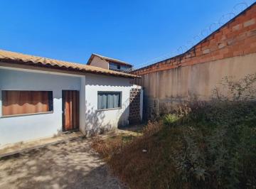 Casa · 186m² · 3 Quartos · 1 Vaga · Casa a Venda com 03 quartos 01 banheiro 02 vagas no Floresta Encantada