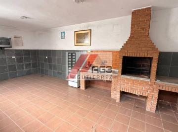 0eb13f6aab34d522c9b85b9272c969c3c49eb67c · Casa com 2 dormitórios, 2 banheiros, 2 vagas cobertas, quintal e área gourmet com churrasqueira ao l