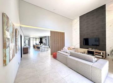 Casa · 300m² · 4 Quartos · 2 Vagas · CASA MODERNA 4 QUARTOS | 3 SUÍTES | 300 M² CONSTRUÍDOS | TERRENO DE 510 M² | 2 VAGAS