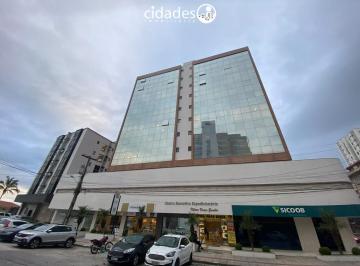 Comercial · 35m² · 1 Vaga · Aluguel de sala comercial com 1 vaga de garagem bem localizada no Estreito, Florianópolis