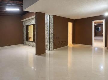 Casa · 193m² · 3 Quartos · 2 Vagas · Casa - Jardim Mesquita - Jacareí - 3 Dormitórios - 138m².