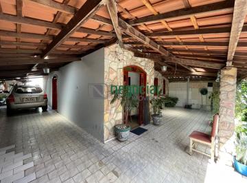 Casa · 201m² · 4 Quartos · 3 Vagas · Casa à venda no bairro Monte Verde, em Betim – 4 quartos e lago natural - ACEITA FINANCIAMENTO! 