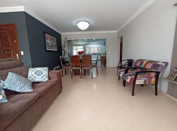 Apartamento · 243m² · 3 Quartos · 2 Vagas · Edifício Morada Carlos Campones