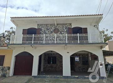 Casa · 260m² · 4 Quartos · 1 Vaga · Sobrado 4 dormitórios para Venda no Fragata, Pelotas