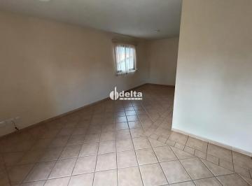 Apartamento · 114m² · 3 Quartos · 2 Vagas · Apartamento com 3 quartos sendo 1 suíte disponível para locação no bairro Lidice em Uberlândia-MG