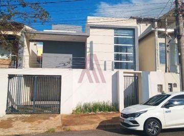 Casa · 190m² · 3 Quartos · 2 Vagas · Casa Padrão em Vinhedo