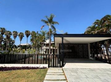 Casa · 320m² · 3 Quartos · 4 Vagas · Experimente o Melhor da Vida no Condominio Morada do Sol: Uma Casa Aconchegante com 3 Dormitorios e 